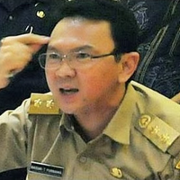 gubernur-sempurna-ahoekk-orang-orang-pam-bajingan