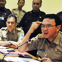 nyahok-100-anggota-dprd-dki-setujui-hak-angket-selidik-ahok