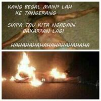 pantaskah-seorang-begal-dibakar-hidup-hidup