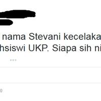 hadeeehhh-gadis-mabuk-mengamuk-saat-mobilnya-hantam-trotoar-jalan-antasari