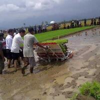 petani-ponorogo-kaget-ratusan-traktor-dari-jokowi-ditarik-lagi