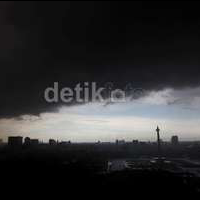 waspada---cuaca-buruk-diprediksi-landa-jakarta-dan-sekitarnya