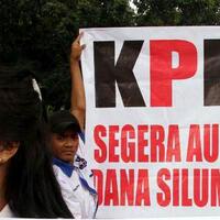 ahok-blakblakan-dari-soal-dana-siluman-hingga-hak-angket