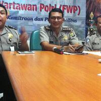 video-quotpolisi-tilang-sopir-transjakartaquot-picu-kekesalan