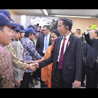 jokowi-jajal--obat--anti-macet-warga-beijing-menuju-bandara-gan