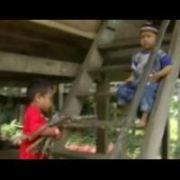 bocah-6-tahun-rawat-ibu-yang-tunanetra-bupati-pun-bergerak