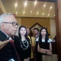 yusril-blunderdidampingi-nadia-saphira-oc-kaligis-beberkan-blunder-yusril-ihza-m