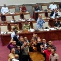 akhirnya-dok-diuji-sekitar-2-jam-komjen-badrodin-disetujui-komisi-iii-jadi-kapolri
