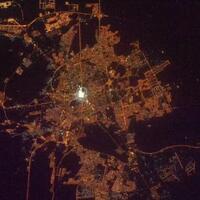 pemandangan-menakjubkan-makkah--madinah-dari-luar-angkasa