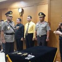 joko-stroong-polri-pelantikan-bg-tidak-tertutup-hanya-sederhana