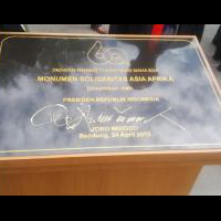 horeees-e-n-s-o-r-jokowi-resmikan-monumen-solidaritas