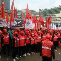 mayday--buruh-turun-ke-jalan-tuntut-upah-naik-32-ini-kata-pengusaha