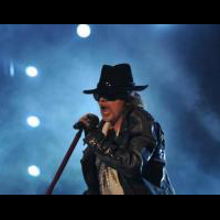 kicauan-kekecewaan-axl-rose-sebut-jokowi-pengecut