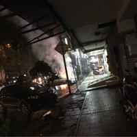 si-putih-b-1920-tad-terbakar-hangus-di-kelapa-gading