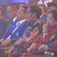 perdamaian-jokowi-bahagia-kmp-dan-kih-bersatu-di-acara-pelantikan-dpp-pan