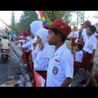 ribuan-warga-guru--siswa-sd-di-ternate-kecewa-dgn-presiden-jokowi