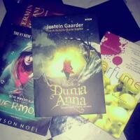 buku-apa-yang-sedang-kalian-baca-sekarang