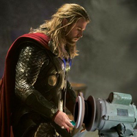 jembatan-kecil-ini-dihiasi-38-karung-batu-bacan