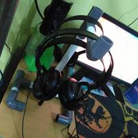 diy-headset-stand-dari-pipa-pvc