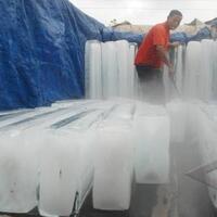 hujan-es-sebesar-bola-golf-serangan-dari-langit