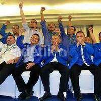 sutrisno-bachir-jangan-kaget-kalau-pan-masuk-kabinet