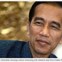 yaelah-beginian-jadi-berita-jokowi-merasa-ganteng-pakai-baju-resepsi