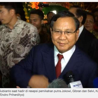 my-lord-prabowo-kaget-dipanggil-oleh-ibu-ibu-usai-hadiri-resepsi-gibran-selvi