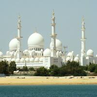 keindahan-masjid-sheikh-zayed-masjid-terindah-di-dunia