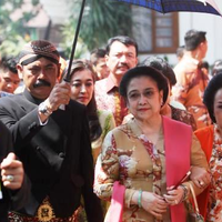 afdol-megawati-jadi-orang-pertama-yang-menyalami-gibran-selvi