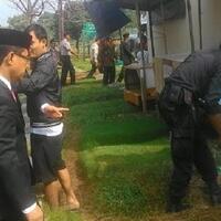 wow-ahok-mengamuk-di-kuburan-bertumpuk-sampah