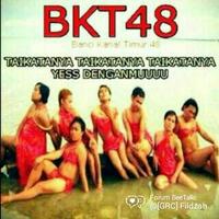 waria-malang-kepergok-mesum-waria-ini-histeris-tak-karuan