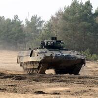 ad-jerman-resmi-terima-puma-ifv