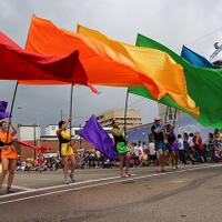 buat-apa-ributin-perkimpoian-sejenis-di-indonesia-malah-sudah-bisa-nikah-sama-peri