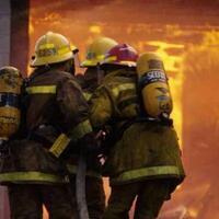 gedung-penyimpanan-barang-sitaan-kpk-di-tangerang-terbakar