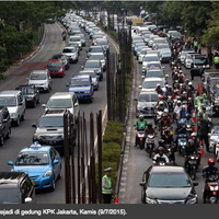 jokowi-buka-puasa-kuningan-jadi-macet