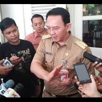 ahok-patut-jadi-tersangka-kasus-ups