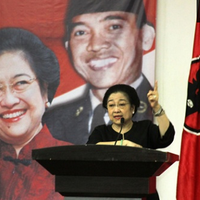 presiden-di-panggil-adik-megawati-dik-sarungnya-bagus