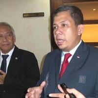 fahri-hamzah-tak-semudah-itu-hukum-mati-koruptor-koruptor-itu-apa