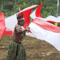 tentara-papua-nugini-minta-bendera-merah-putih-diturunkan