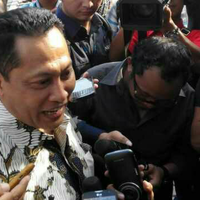 komjen-buwas-pimpin-langsung-penggeledahan-di-kantor-pelindo-ii