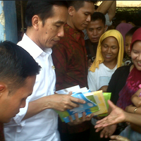 kemarin-kemana-rupiah-ambruk-jokowi-minta-menteri-ekonomi-bikin-kebijakan-besar