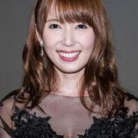 taiwan-rilis-kartu-transportasi-bergambar-bintang-porno-jepang