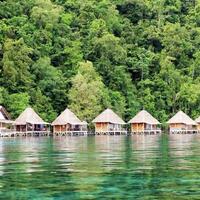 keindahan-indonesia-dari-pantai-ora-maluku-tengah
