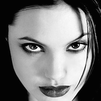 foto-asli-tanpa-busana-angelina-jolie-dibanderol-rp-38981084