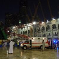 pray-makkah--kronologis-jatuhnya-crane-di-masjidil-haram-makkah