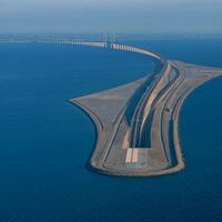 jembatan-menakjubkan-quotmenggarukquot-isi-laut-demi-menghubungkan-2-negara