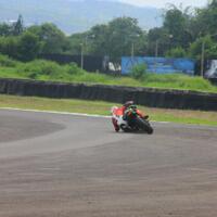 lean-angle-bisa-seberapa-miring-motor-agan-saat-cornering