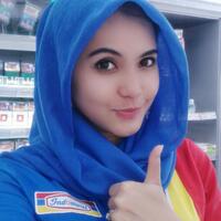 hot--sexy-heboh-inilah-kasir-indomaret-tercantik-di-indonesia