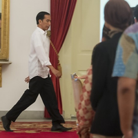 tagarjokowi-turun-dolar-turunjadi-trending-topik-dunia