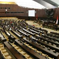 pertanyaan-retoris-kenapa-dpr-berniat-revisi-uu-kpk-dan-mengampuni-koruptor